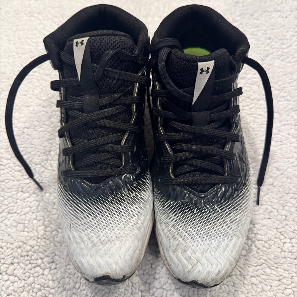 Under Armour Black and White Men's Shoes